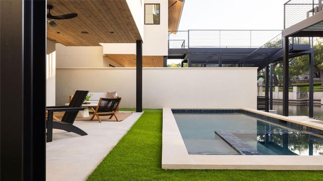 701 Hi Circle North DR B, Horseshoe Bay, TX 78657