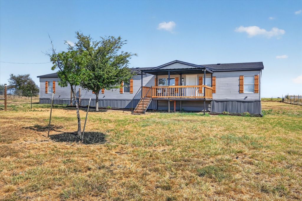 312 Private Road 4437, Rhome, TX 76078 — exterior