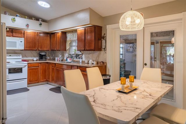 608 DROMEDARY COURT, Kissimmee, FL 34759