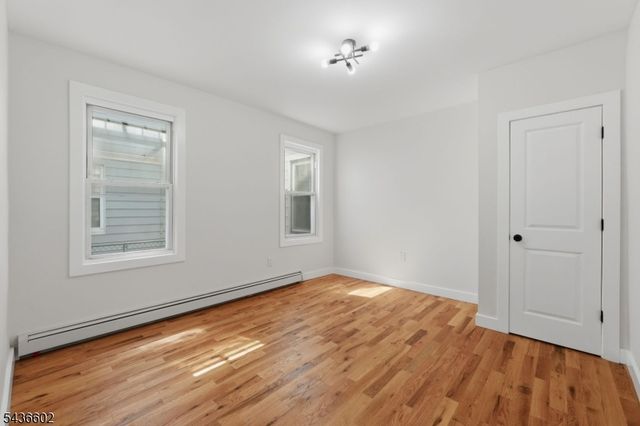 203 Hansbury Ave, Newark City, NJ 07112