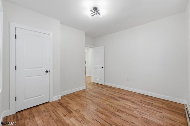 203 Hansbury Ave, Newark City, NJ 07112