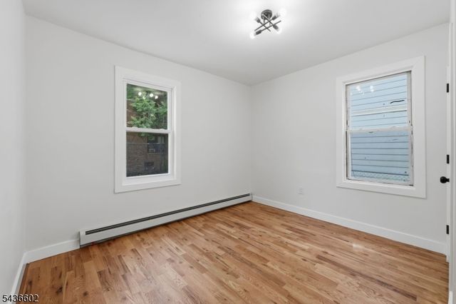 203 Hansbury Ave, Newark City, NJ 07112