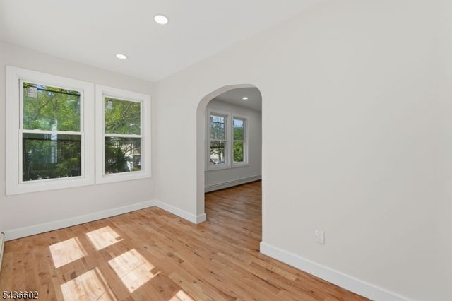 203 Hansbury Ave, Newark City, NJ 07112