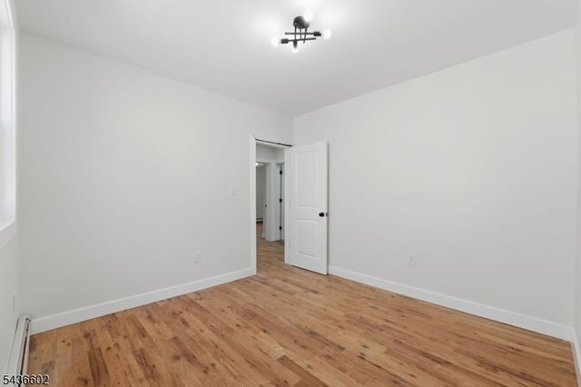 203 Hansbury Ave, Newark City, NJ 07112