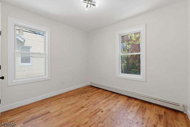 203 Hansbury Ave, Newark City, NJ 07112