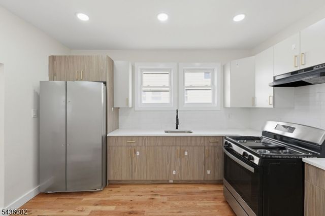 203 Hansbury Ave, Newark City, NJ 07112
