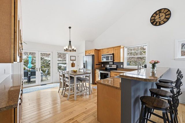 W299N2857 Maple AVENUE, Pewaukee, WI 53072