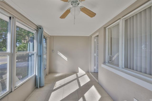 72 LAKE SHORE DRIVE, Palm Harbor, FL 34684