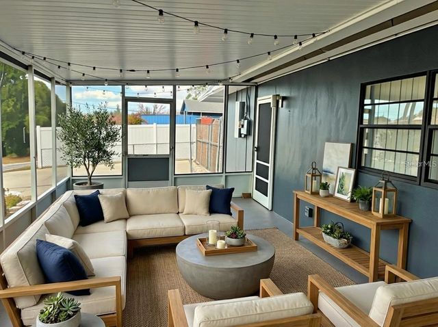 72 LAKE SHORE DRIVE, Palm Harbor, FL 34684