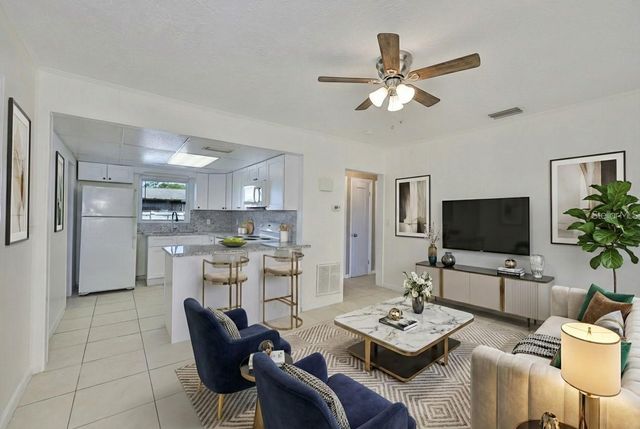 72 LAKE SHORE DRIVE, Palm Harbor, FL 34684