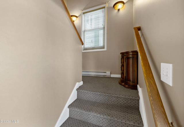 1200 Hillside Avenue 702, Niskayuna, NY 12309