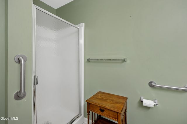 1200 Hillside Avenue 702, Niskayuna, NY 12309