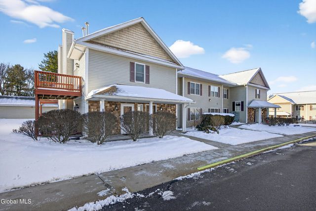 1200 Hillside Avenue 702, Niskayuna, NY 12309