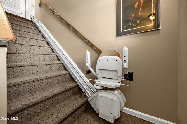 1200 Hillside Avenue 702, Niskayuna, NY 12309