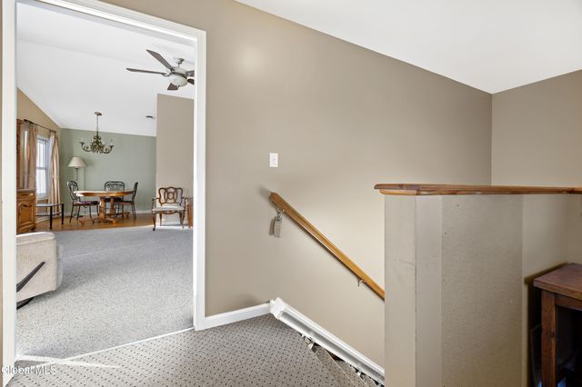 1200 Hillside Avenue 702, Niskayuna, NY 12309