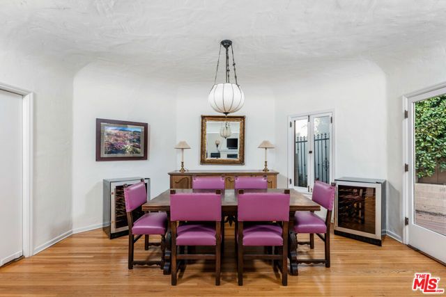 2238 EL CONTENTO Drive, Los Angeles, CA 90068