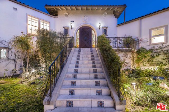 2238 EL CONTENTO Drive, Los Angeles, CA 90068