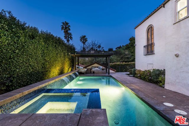 2238 EL CONTENTO Drive, Los Angeles, CA 90068