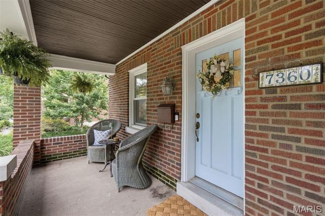7360 Northmoor Drive, St Louis, MO 63105