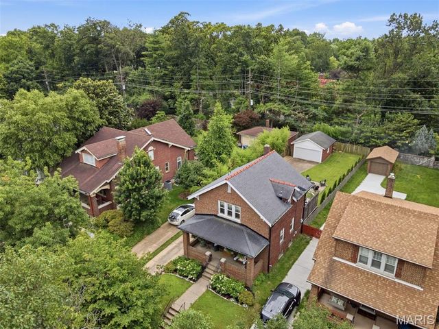 7360 Northmoor Drive, St Louis, MO 63105