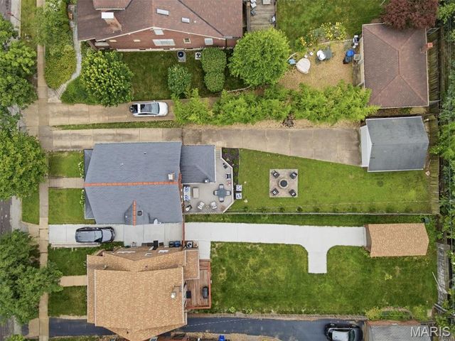 7360 Northmoor Drive, St Louis, MO 63105