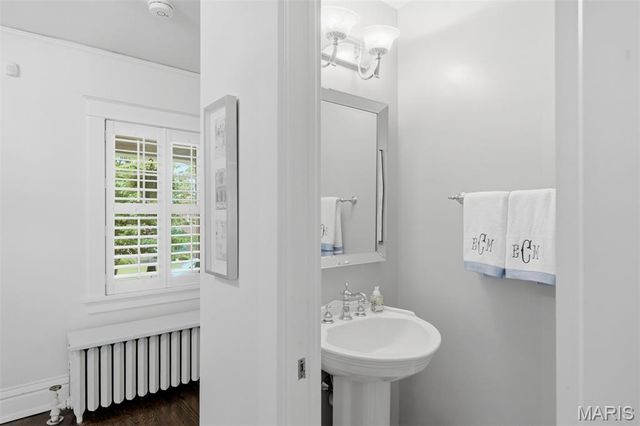 7360 Northmoor Drive, St Louis, MO 63105