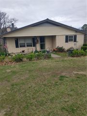 774 County Road 516, Huntsville, AR 72740