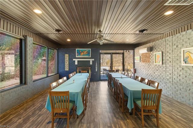 100 Carys Chapel RD, Poquoson, VA 23662