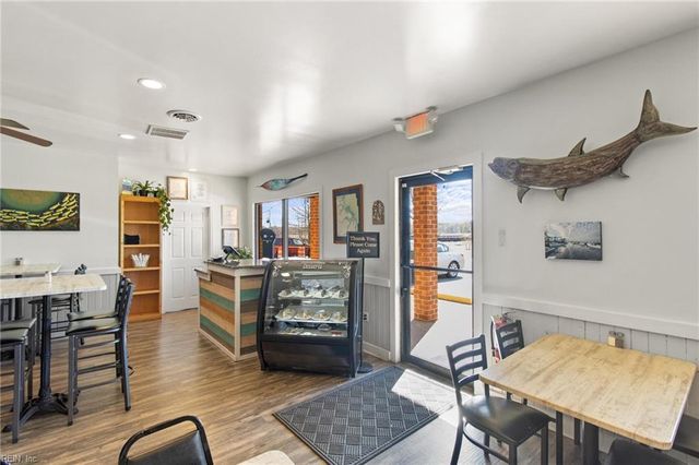 100 Carys Chapel RD, Poquoson, VA 23662