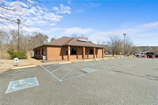 100 Carys Chapel RD, Poquoson, VA 23662