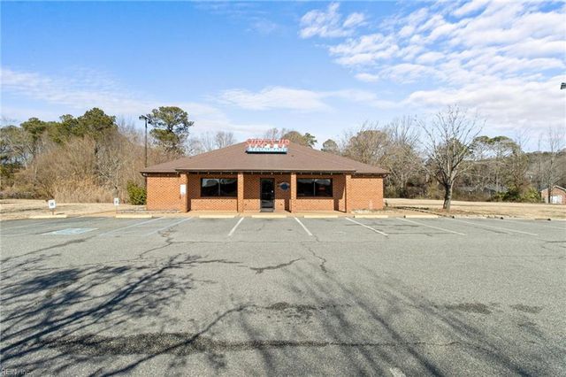 100 Carys Chapel RD, Poquoson, VA 23662