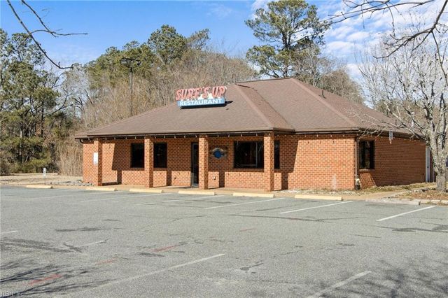 100 Carys Chapel RD, Poquoson, VA 23662