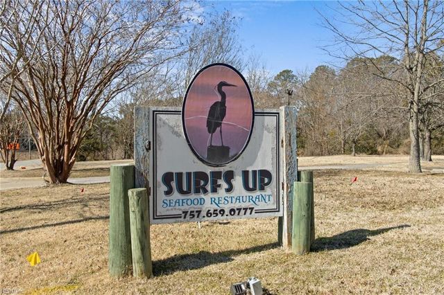 100 Carys Chapel RD, Poquoson, VA 23662