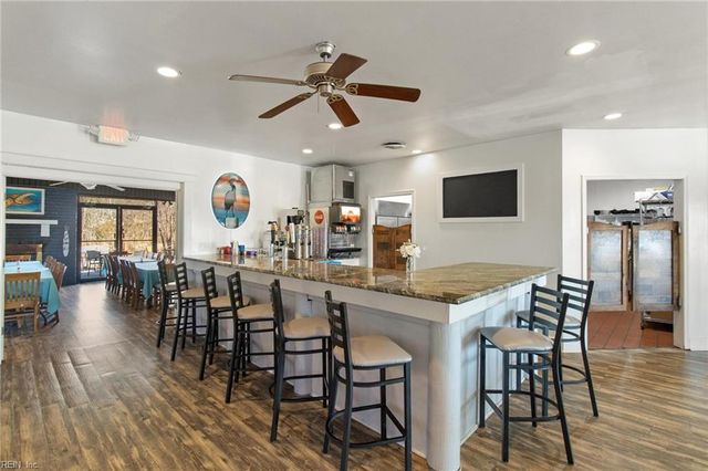 100 Carys Chapel RD, Poquoson, VA 23662