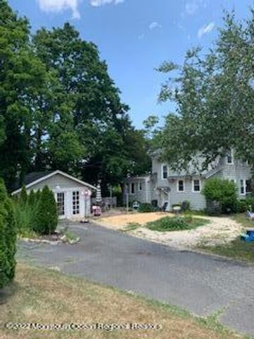 168 Norwood Avenue, Oakhurst, NJ 07755