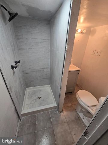 5131 HANNA PL SE, Washington, DC 20019