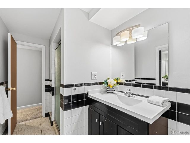 2110 Applewood Dr, Lakewood, CO 80215