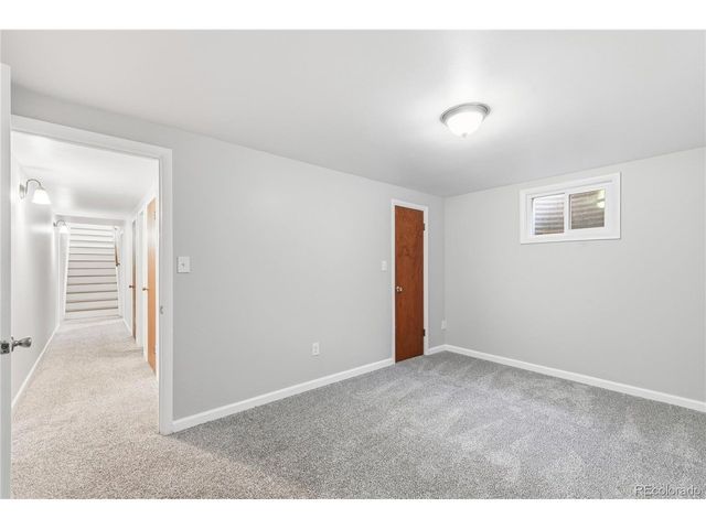 2110 Applewood Dr, Lakewood, CO 80215