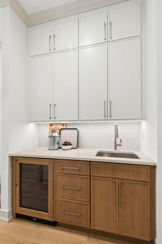 4844 N Hermitage Avenue, Chicago, IL 60640