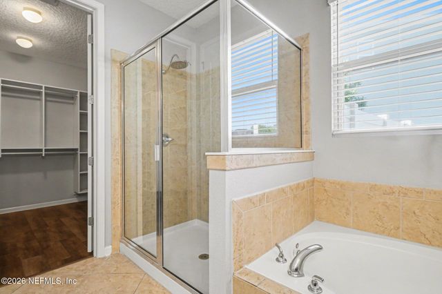 4591 SILVERTHORN Drive, Jacksonville, FL 32258