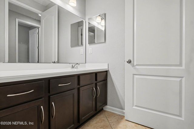 4591 SILVERTHORN Drive, Jacksonville, FL 32258