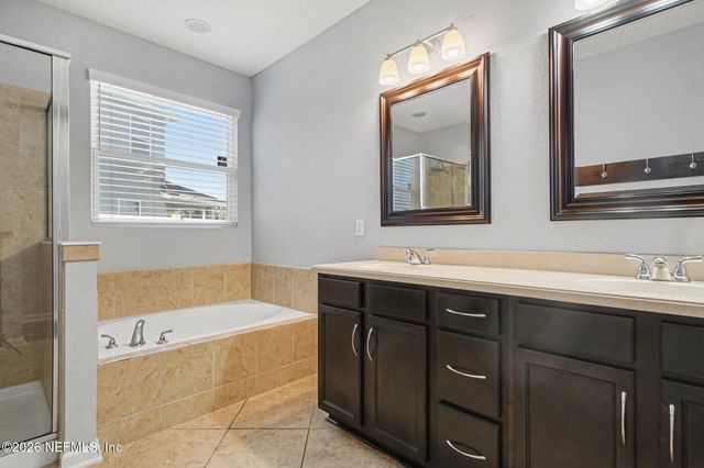 4591 SILVERTHORN Drive, Jacksonville, FL 32258