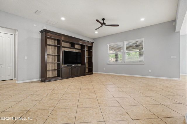 4591 SILVERTHORN Drive, Jacksonville, FL 32258