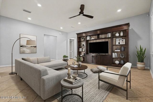 4591 SILVERTHORN Drive, Jacksonville, FL 32258