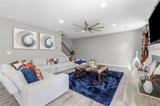 20 Wellbrook Ct, Covington, GA 30016