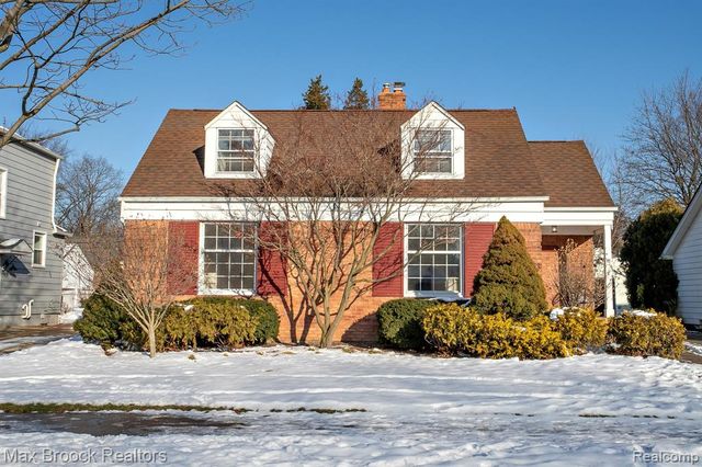 10034 Lasalle Boulevard, Huntington Woods, MI 48070