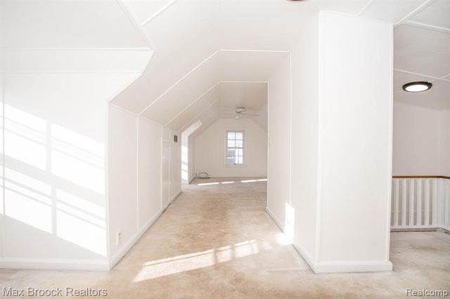 10034 Lasalle Boulevard, Huntington Woods, MI 48070