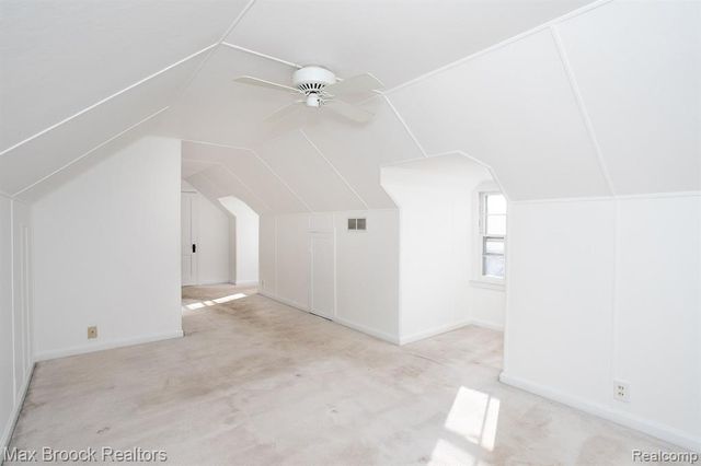 10034 Lasalle Boulevard, Huntington Woods, MI 48070