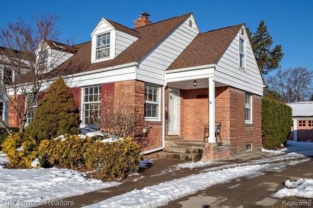 10034 Lasalle Boulevard, Huntington Woods, MI 48070