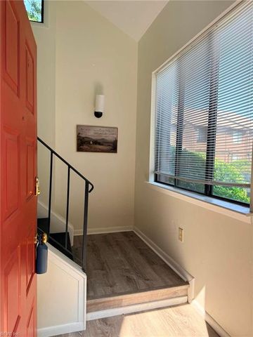 2990 Saint Albans CMN, Virginia Beach, VA 23452